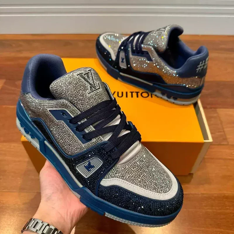 LV *Trainer