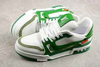 LV *Trainer