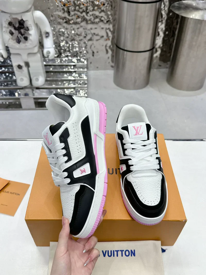 LV *Trainer