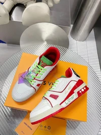 LV *Trainer