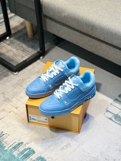 LV *Trainer - Blue2