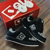 Qix 90s OG Preto/Branco