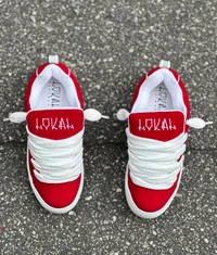 Tesla x Lokal Tag Vermelho