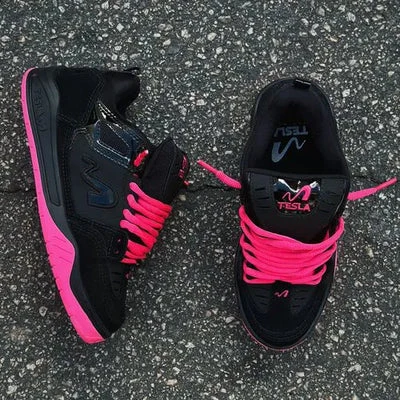 Tesla Nine Black Pink