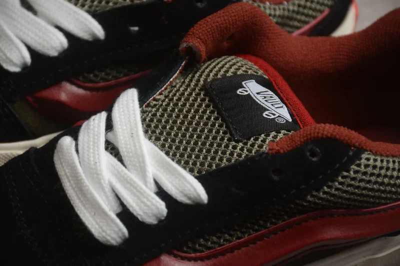 Vans Knu Skool