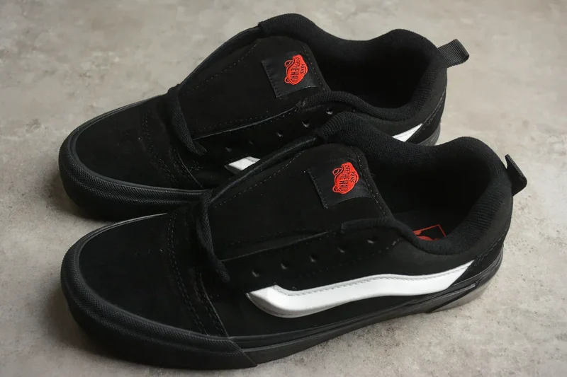 Vans Knu Skool Black