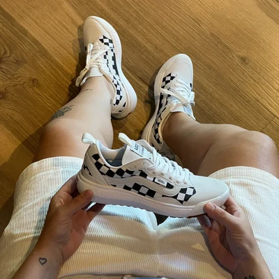 Vans Ultrarange EXO Checkerboard True White Black