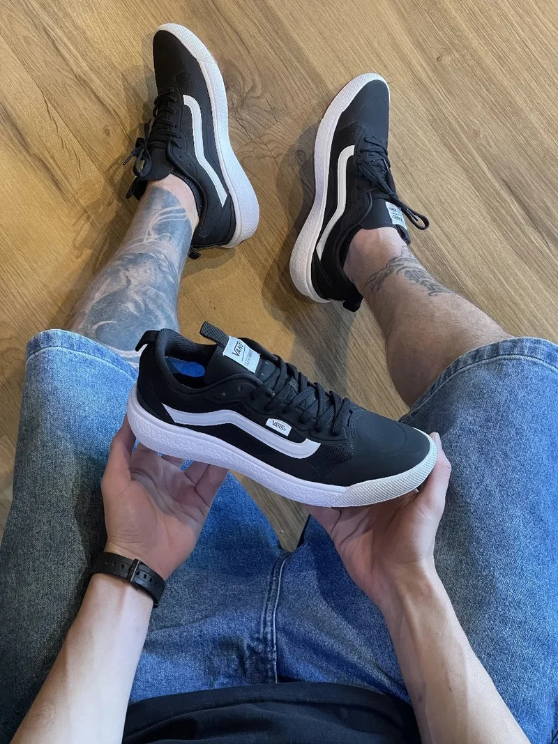Vans Ultrarange Exo Black White