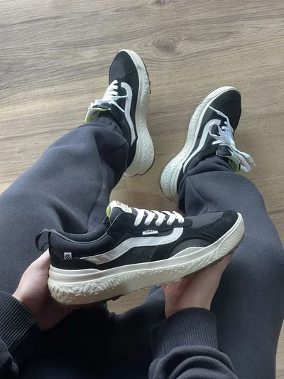 Vans MTE Ultrarange Neo VR3 Black White