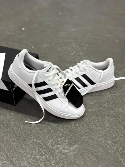 TÊNIS ADIDAS GRAND COURT 2.0 (BRANCO / PRETO)