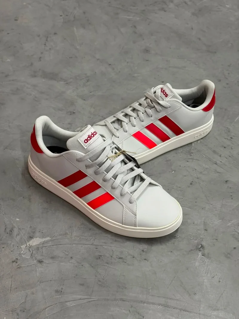 TÊNIS ADIDAS GRAND COURT 2.0 (CINZA/VERMELHO)