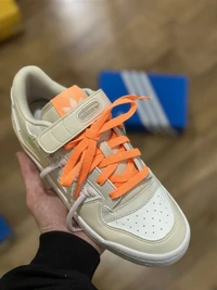 ADIDAS FORUM LOW “Lace Logo”