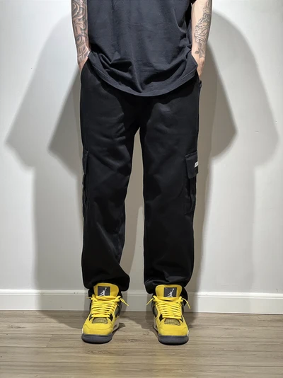 CALÇA CARGO PRETA (sarja premium)