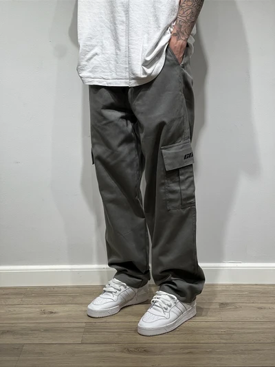 CALÇA CARGO CINZA (sarja premium)