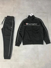 CONJUNTO TRACKSUIT CHAMPION “Contrast Line Script” (preto)